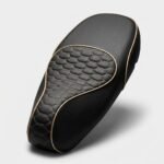 Custom Zadelhoes Vespa Sprint - Audi RS - Wit